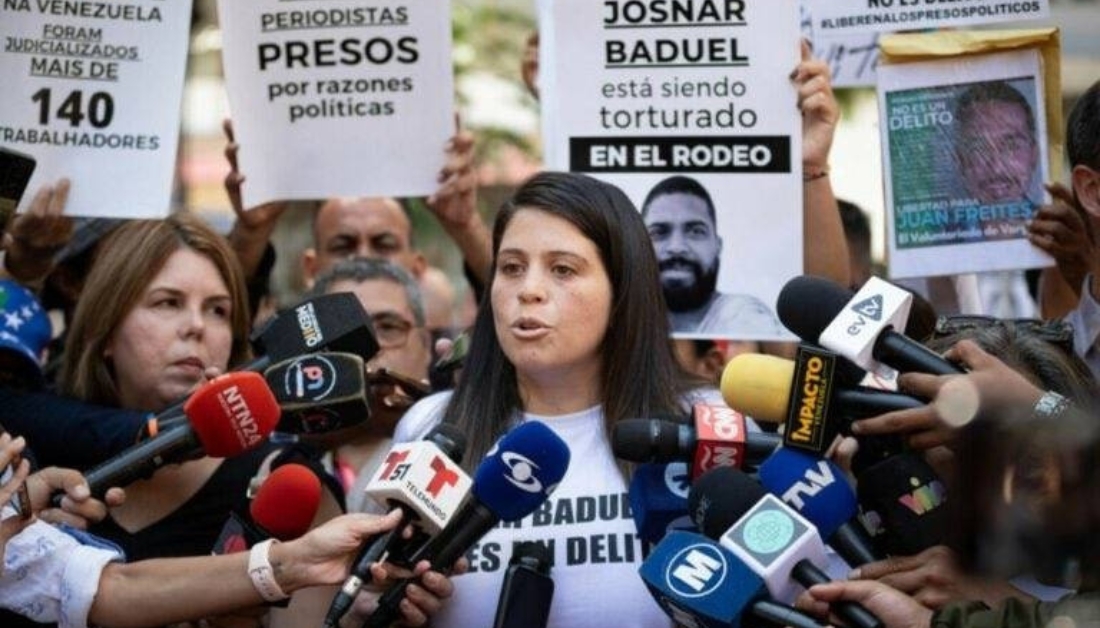 The Observatory (@obs_defenders) on Twitter photo 🇻🇪#Venezuela: <a href="/AndreinaBaduel/">ANDREINA BADUEL</a> del <a href="/clippve/">Comité por la Libertad de los Presos Políticos.</a> y su familia han sufrido intimidaciones por parte de las autoridades desde una rueda de prensa sobre los presos políticos el 18/06
📣Exigimos el cese inmediato de estos actos y la apertura de una investigación!
👉fidh.org/es/temas/defen… 🇻🇪#Venezuela: <a href="/AndreinaBaduel/">ANDREINA BADUEL</a> del <a href="/clippve/">Comité por la Libertad de los Presos Políticos.</a> y su familia han sufrido intimidaciones por parte de las autoridades desde una rueda de prensa sobre los presos políticos el 18/06
📣Exigimos el cese inmediato de estos actos y la apertura de una investigación!
👉fidh.org/es/temas/defen…