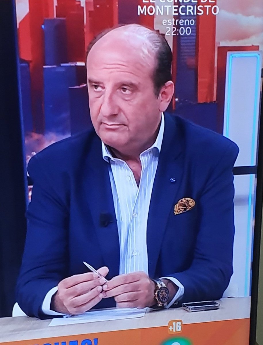 🐈 NikoGato (@manuelgmezhoyo1) on Twitter photo !! ESTE IMPRESENTABLE FACHA DE DONDE LO HAN SACADO EN <a href="/MalasLenguasLa2/">Malas Lenguas</a> !!.
Critica que una persona socialista habite una buena vivienda y que sus hijos acudan a colegios privados. !! ESTE IMPRESENTABLE FACHA DE DONDE LO HAN SACADO EN <a href="/MalasLenguasLa2/">Malas Lenguas</a> !!.
Critica que una persona socialista habite una buena vivienda y que sus hijos acudan a colegios privados.