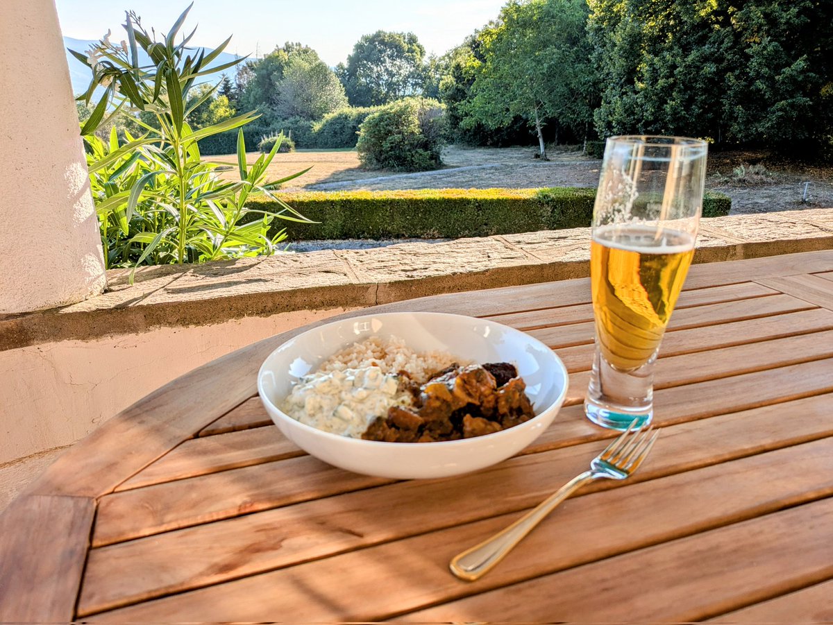 Lamb curry for one... Herself is suffering the weather in Scotland whilst I struggle on in the 30deg sunshine 😎