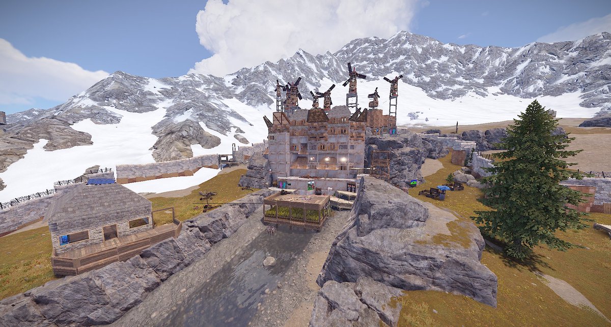 HapisCommunity's tweet image. A player called Poppet, Sent me a picture of his base on hapis 😱😎
#Rust #RustGame #HapisIsland #RustBase #RustPC  #Facepunch
