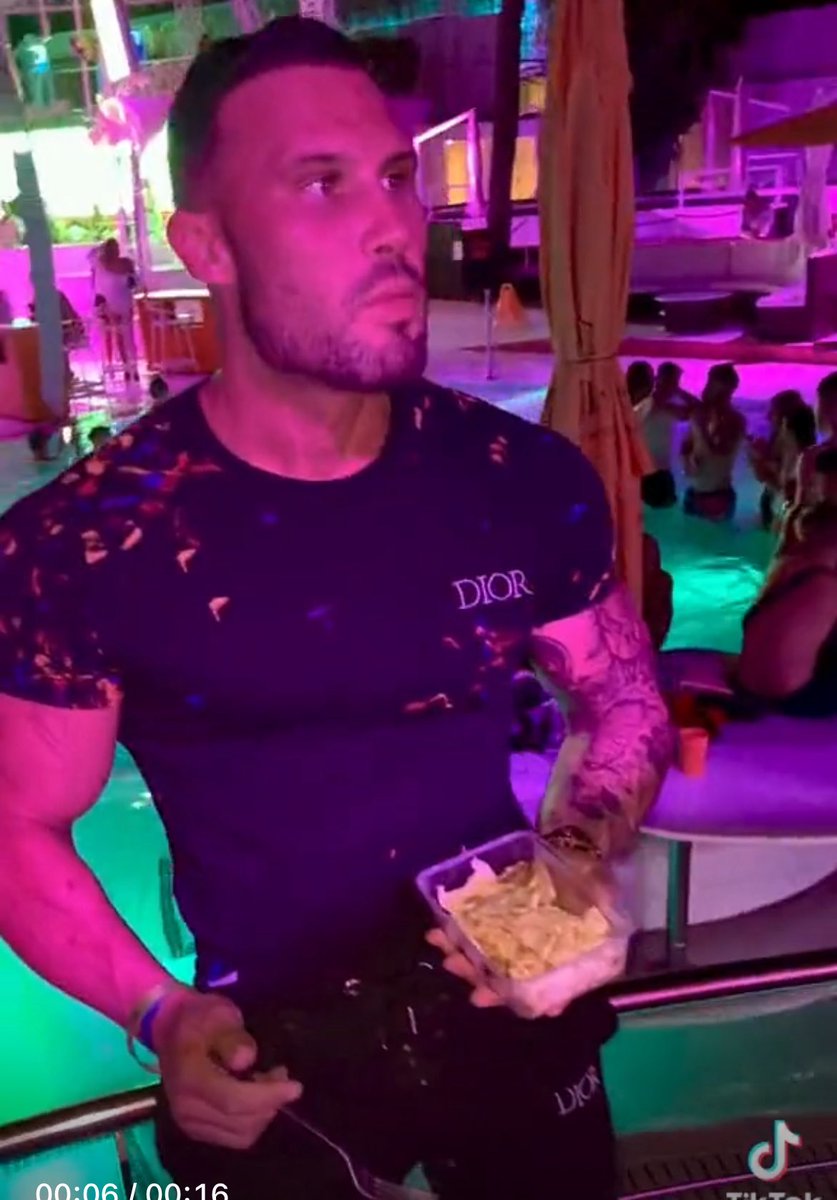 AnimationFella's tweet image. 