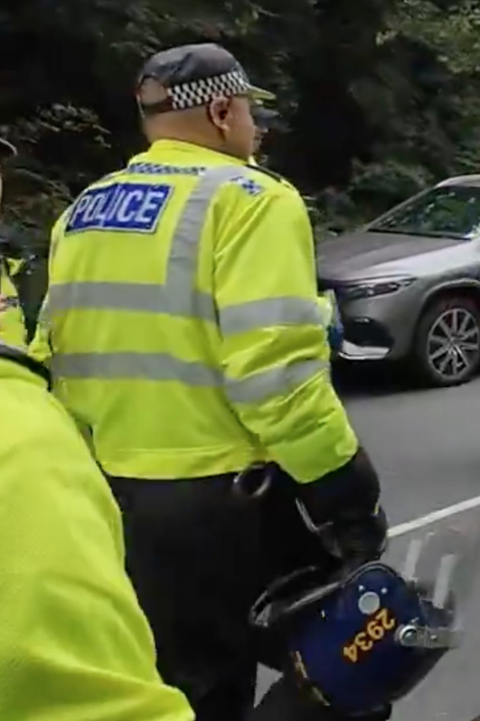 Dear <a href="/EssexPoliceUK/">Essex Police</a> and Chief Constable Ben Julian Harrington <a href="/BJH251/">Chief Constable BJ Harrington QPM - Essex Police</a>. Your officer who believes normal Englishmen and women are "fascists" can be identified by his helmet number. What do you propose doing about this chilling example of Soviet-style politicised policing?