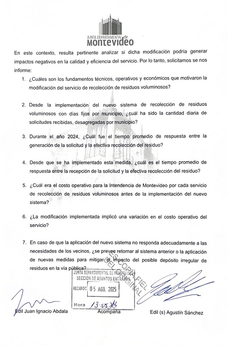 Agustín Sánchez (@agussanchezuy) on Twitter photo En el marco de las “nuevas medidas” de gestión de residuos de la <a href="/montevideoIM/">Intendencia de MVD</a>, hicimos un pedido de informes referido a los cambios en la recolección de voluminosos. Ahora el vecino debe ajustarse a un día fijo, generando más molestias que soluciones. ¿Gestión o complicación? En el marco de las “nuevas medidas” de gestión de residuos de la <a href="/montevideoIM/">Intendencia de MVD</a>, hicimos un pedido de informes referido a los cambios en la recolección de voluminosos. Ahora el vecino debe ajustarse a un día fijo, generando más molestias que soluciones. ¿Gestión o complicación?