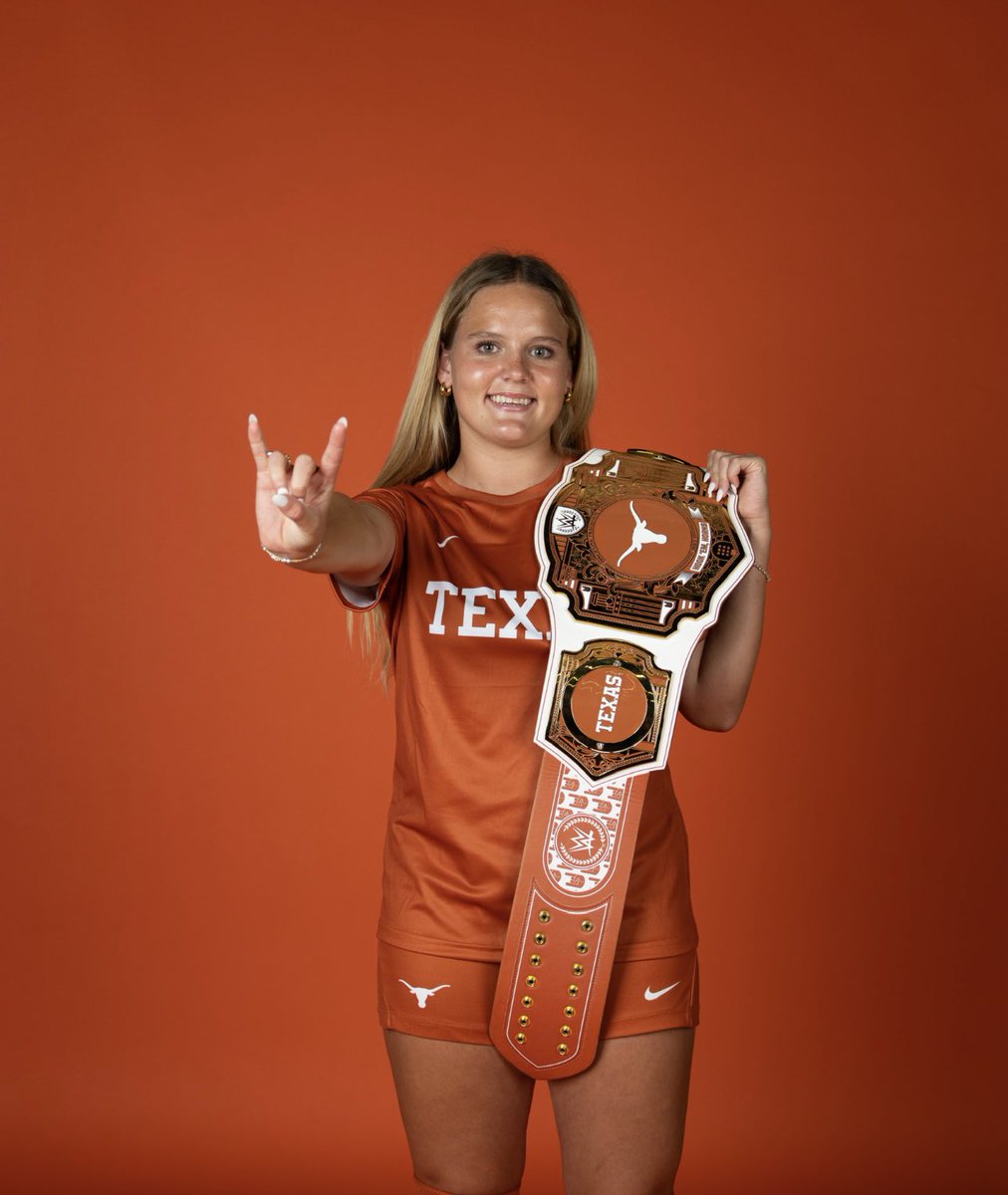 CarolineSwann52 tweet media