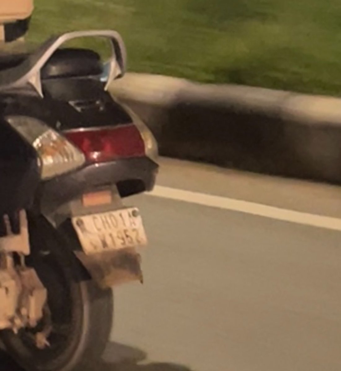 ArnavModgil's tweet photo. @trafficchd @DgpChdPolice The RC number is CH01AW1952.
This was on 4th of August at 11 PM in front of PGI trauma gate. There was reckless driving by using mobile phone while driving that to without helmet and the vehicle exited khudda lahora at a high speed. Will be expecting for the challan posted here. https://t.co/1NI1yFdntn