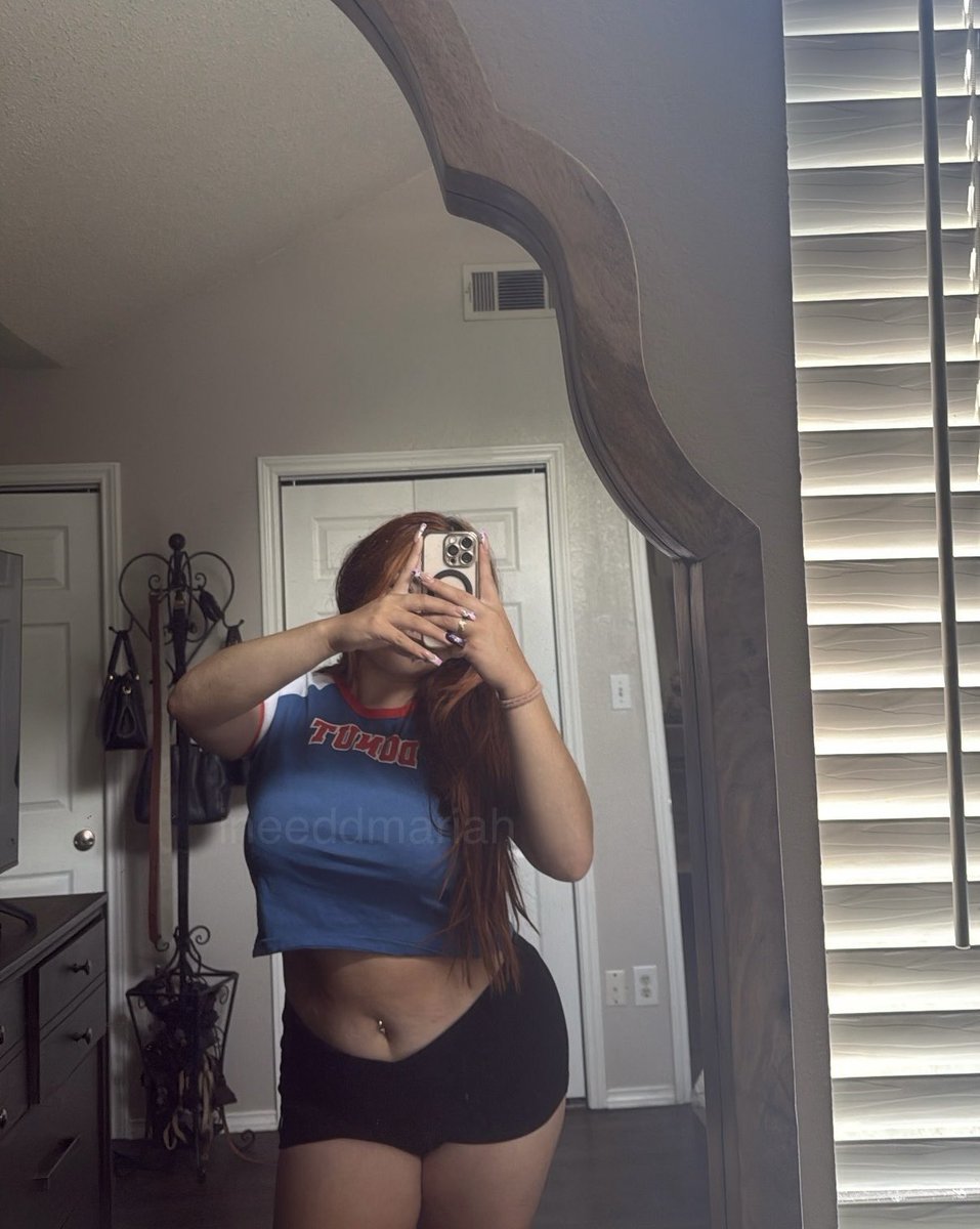 ineeddmariah's tweet image. Stop thinking. Start paying. That’s how you worship me.