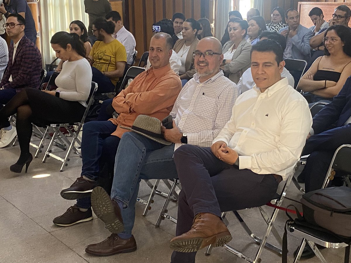 cpsseajal (@cpsseajal) on Twitter photo 🔴#EnVivo | 💬Universidad de Verano Contra la Corrupción 2025.
🗣️Panel 2 “Opinión Pública y corrupción".
👥 Melissa Amezcua, <a href="/caguirrearias/">Carlos Aguirre Arias</a>, <a href="/manuelmurillo77/">Manuel Rodríguez Murillo</a>, <a href="/charobareno/">Charo Bareño</a>, <a href="/Gtinajero5/">Gilberto Tinajero</a>
🎥 youtube.com/live/6QnDqBa-d… 🔴#EnVivo | 💬Universidad de Verano Contra la Corrupción 2025.
🗣️Panel 2 “Opinión Pública y corrupción".
👥 Melissa Amezcua, <a href="/caguirrearias/">Carlos Aguirre Arias</a>, <a href="/manuelmurillo77/">Manuel Rodríguez Murillo</a>, <a href="/charobareno/">Charo Bareño</a>, <a href="/Gtinajero5/">Gilberto Tinajero</a>
🎥 youtube.com/live/6QnDqBa-d…