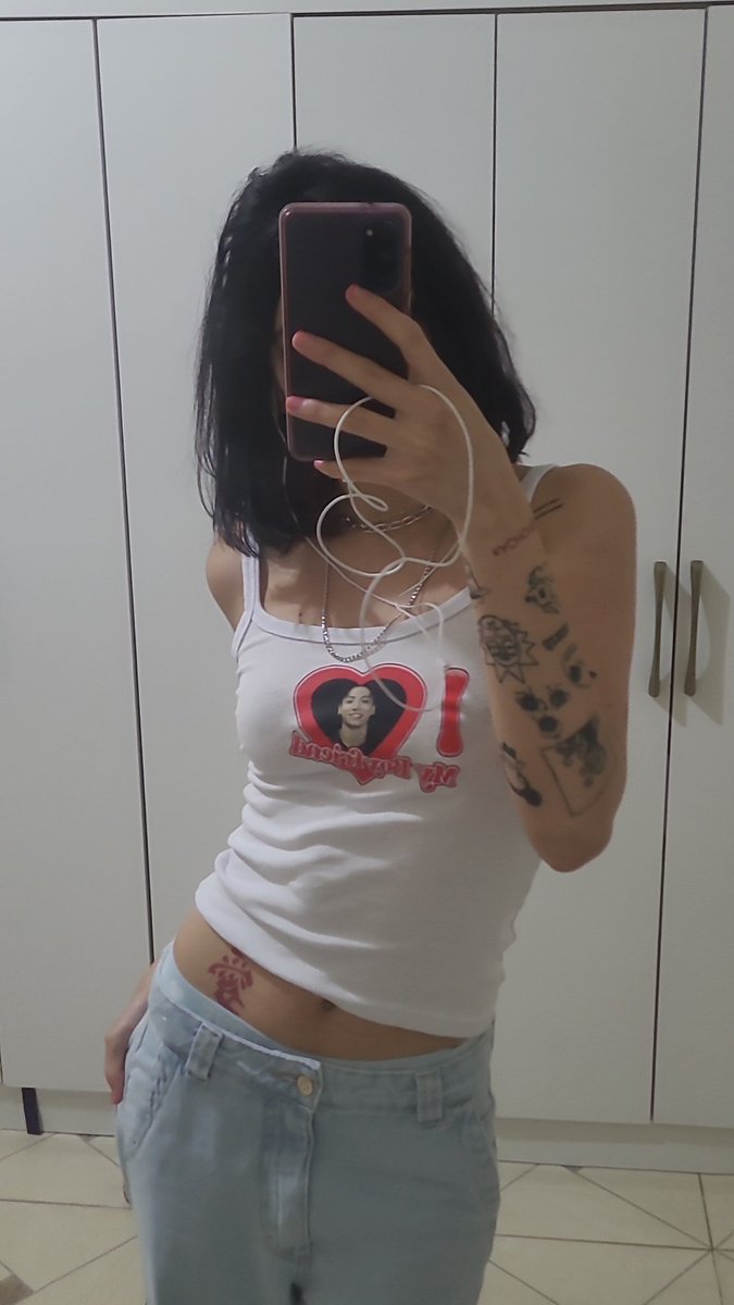 usando blusa do meu namorado 🥰🥰