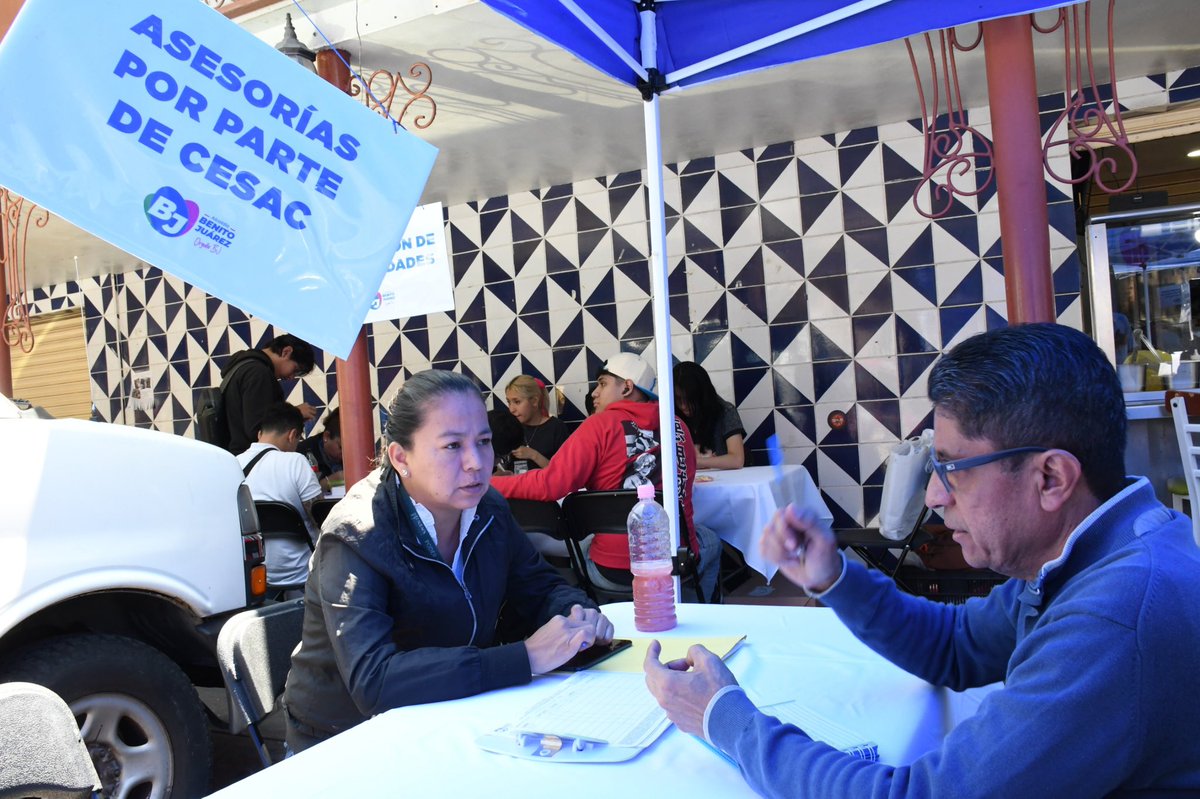 Cada martes visitamos una colonia distinta con nuestras Brigadas BJ.
Hoy estuvimos en el Mercado San Pedro de los Pinos, brindando atención médica, asesorías e información sobre los servicios de nuestra alcaldía.
🗓️ ¡Nos vemos el martes 12 de agosto en el Mercado Postal Zona!