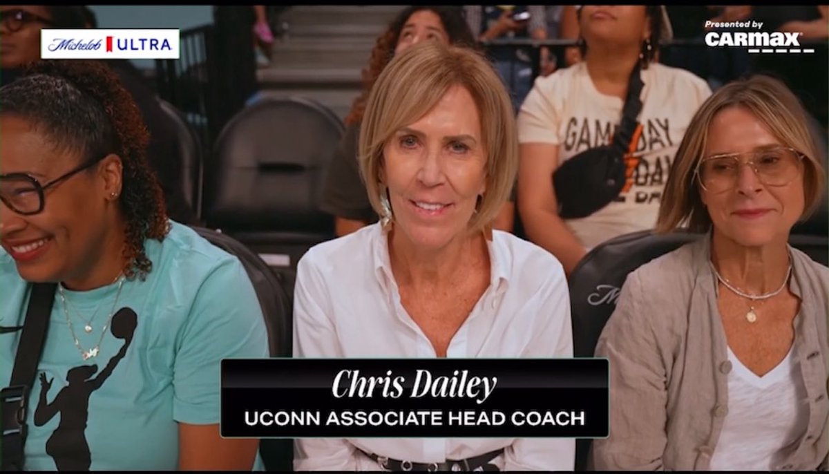 The Greatest Assistant Coach in Women’s College Basketball 🔥🐐