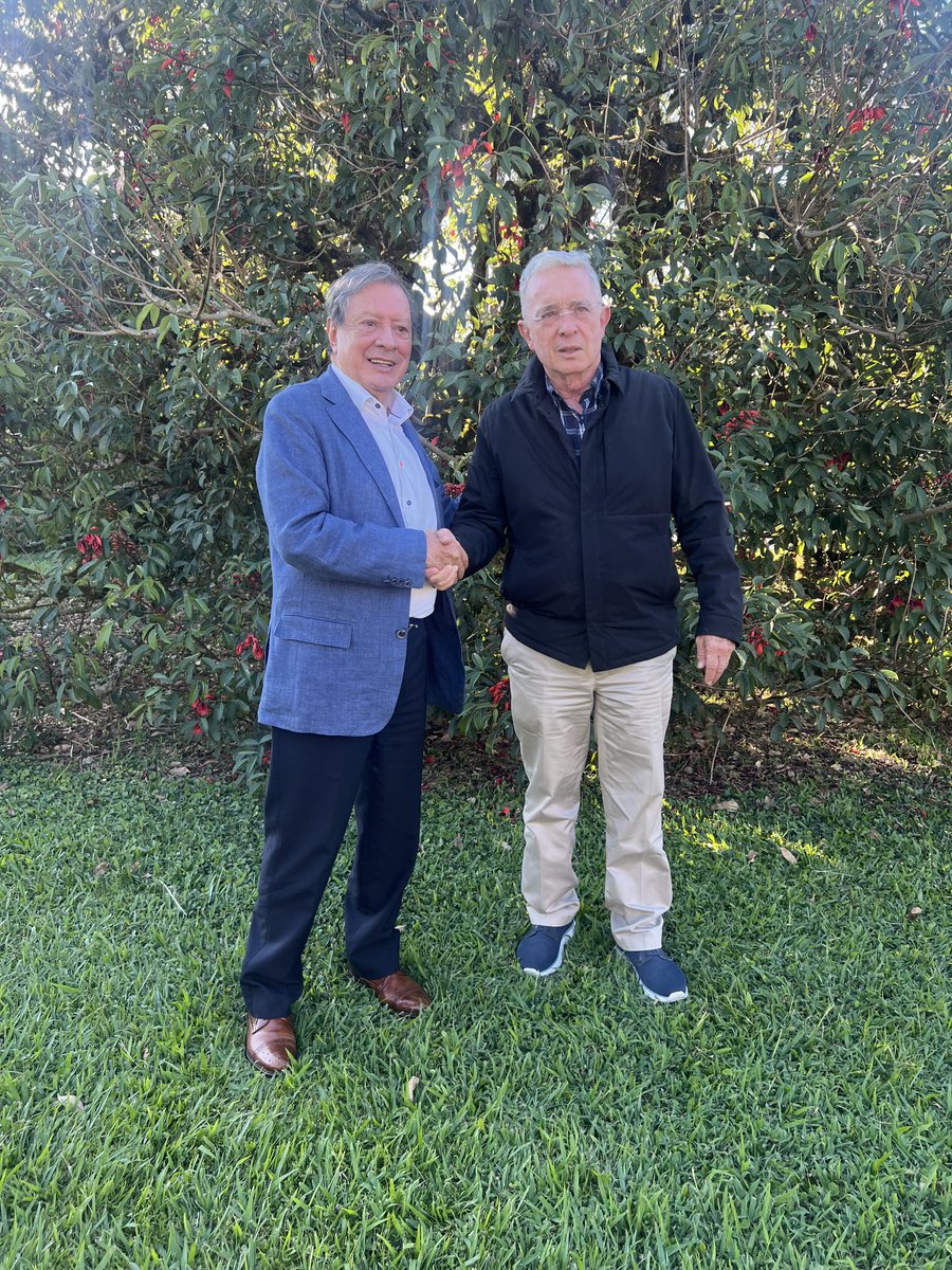 Siempre estaré inmensamente agradecido con el Presidente Uribe, tiene todo mi apoyo en este momento.