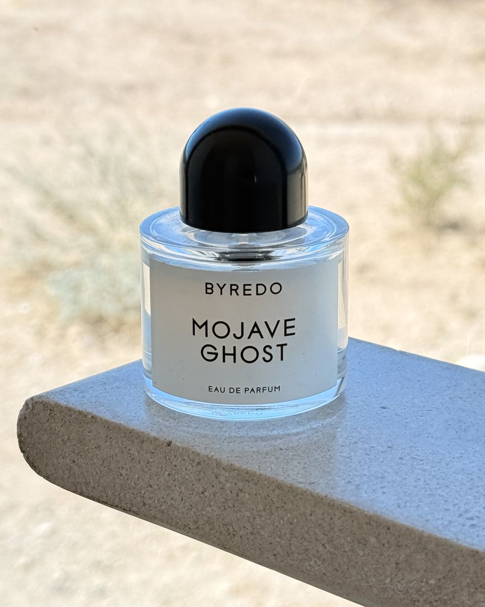 microperfumes tweet media