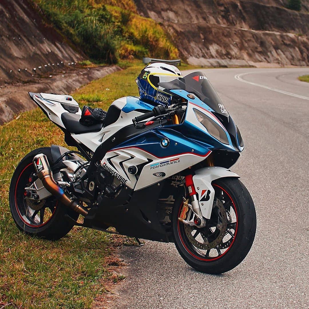 MoreMotorcycles's tweet photo. #BMW https://t.co/KZLhvRs7BW