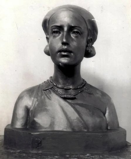 Sculpture of a somali woman - Italian Somaliland, 1920.