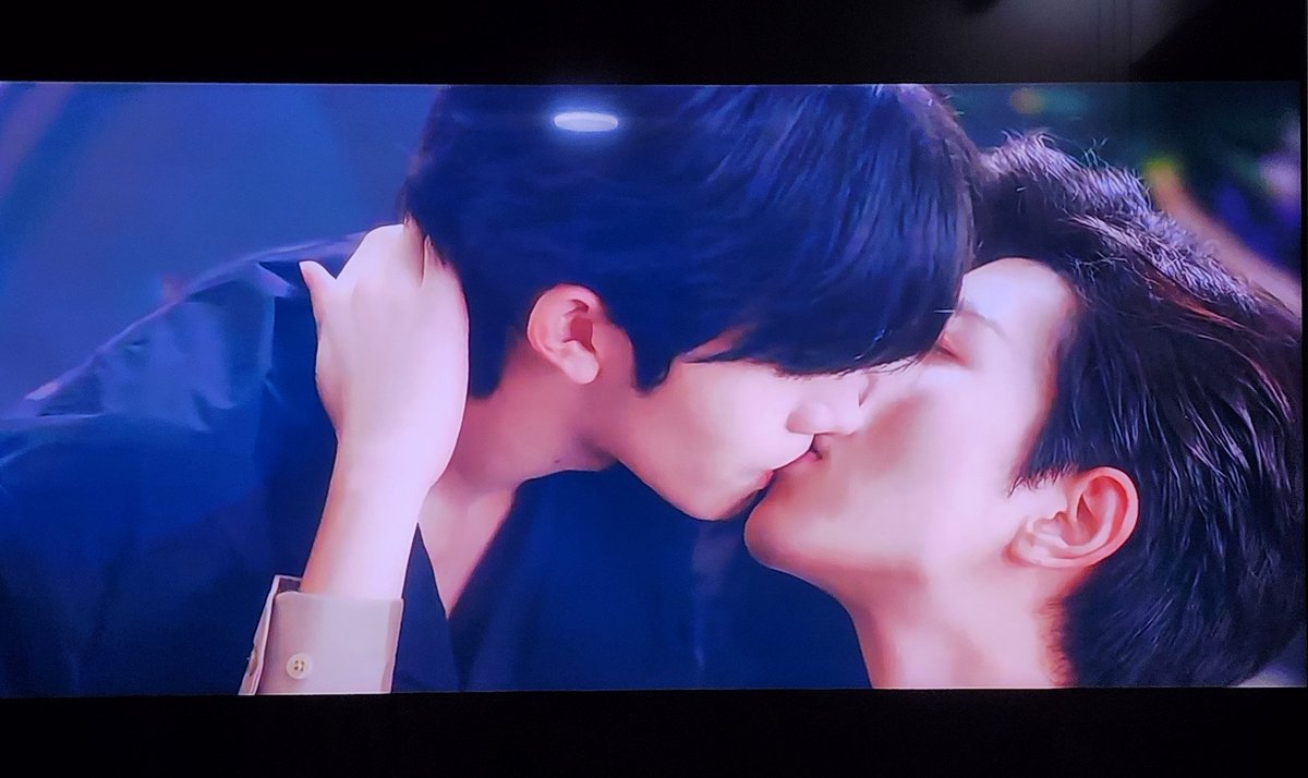 Was watching Desire on TV and waowwwww my XingQiu CP please live a long time