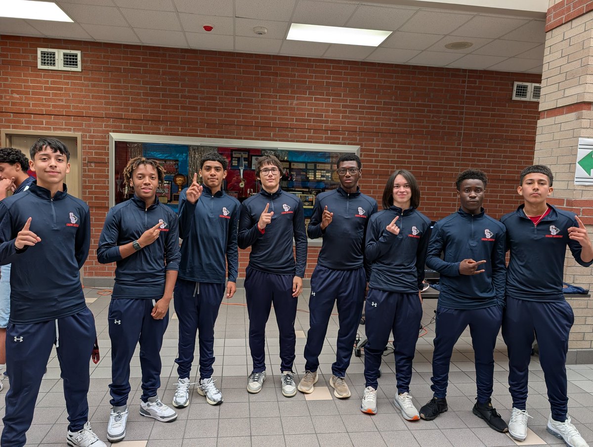 Cypress Springs Cross Country (@cyspringsxc) on Twitter photo Athletes in our program from JV-B all the way to Varsity showed up to help recruit the new generation of <a href="/CySpringsHS/">Cypress Springs HS</a> runners at freshman orientation!
#WeAreTheFrontPack Athletes in our program from JV-B all the way to Varsity showed up to help recruit the new generation of <a href="/CySpringsHS/">Cypress Springs HS</a> runners at freshman orientation!
#WeAreTheFrontPack