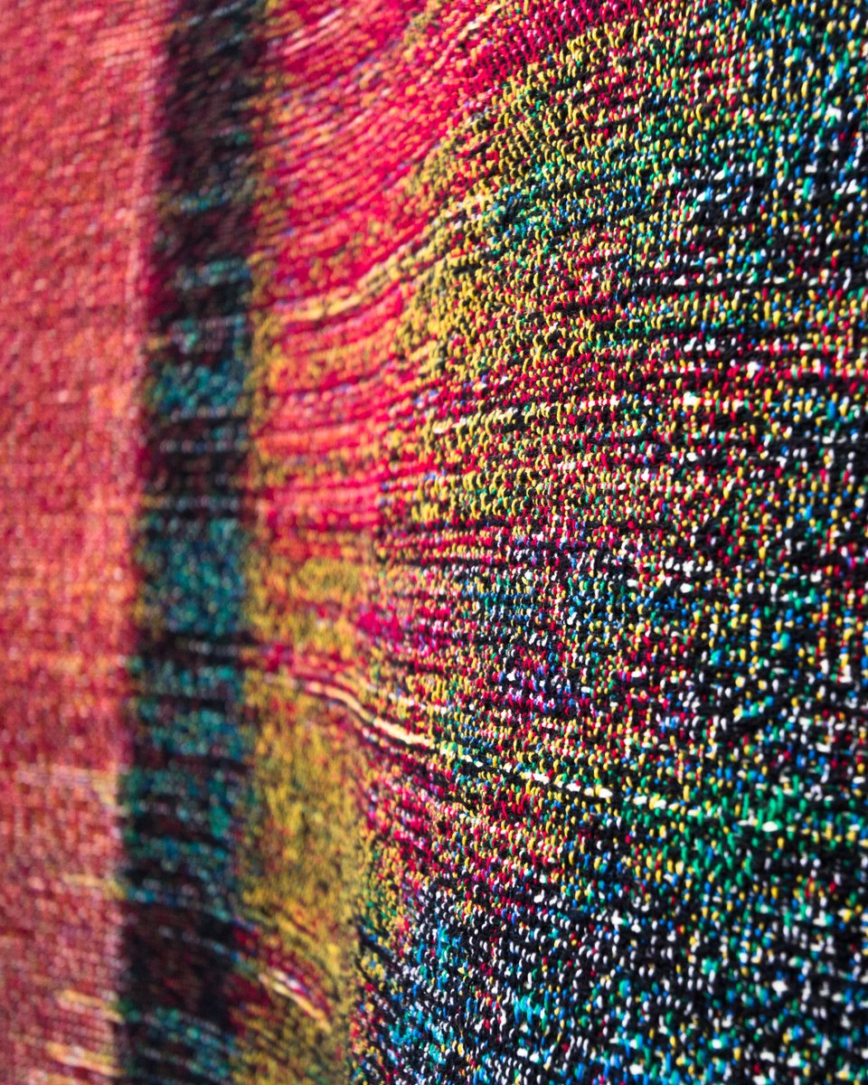 GlitchTextiles's tweet image. DCP Series

1. DCP_1383 Throw - Front
2. DCP_1383 Throw - Detail
3. DCP_1383 Throw - Detail

glitchtextiles.com

#circuitbent #glitchart #circuitbending #digitalphotography #experimentalphotography #glitchtextiles #textiles #textiledesign #textileart #woven