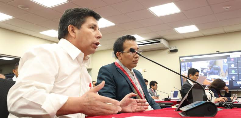 Una vez más, hemos visitado al presidente Pedro Castillo (4AGO), quien se encuentra seguro de sus convicciones y de la transcendencia histórica que representa su lucha. La lucha de los pueblos del Perú, también es la lucha del presidente.