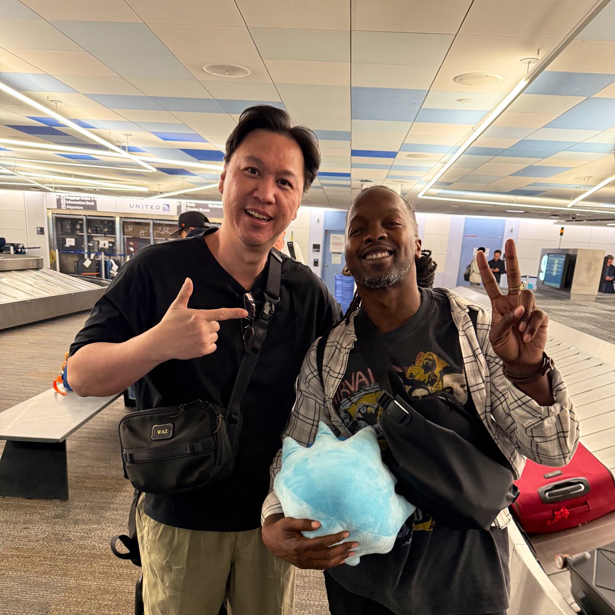 ASI://wazwuz (@wazwuz) on Twitter photo Haven’t seen him in a while, I’m happy I bumped into the master of the noise at SFO.
<a href="/Tasty_Steve/">Steve Scott</a> Haven’t seen him in a while, I’m happy I bumped into the master of the noise at SFO.
<a href="/Tasty_Steve/">Steve Scott</a>