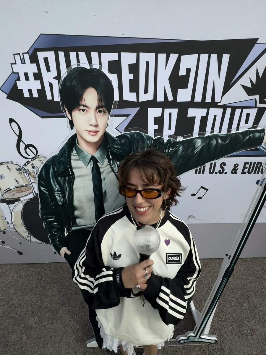 bluehopees's tweet image. jin london !! &amp;lt;3