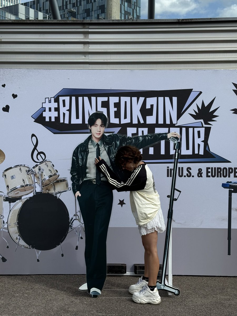 bluehopees's tweet image. jin london !! &amp;lt;3