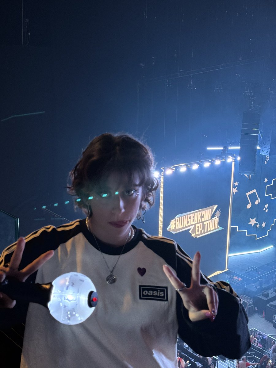 bluehopees's tweet image. jin london !! &amp;lt;3