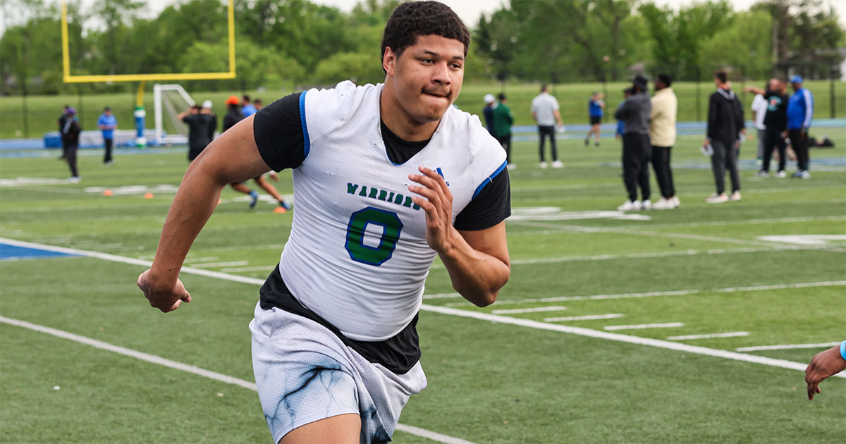 Jeremy Birmingham (@birm) on Twitter photo There are nine 2027 prospects inside of Ohio that already have a Buckeyes offer. Here's some stuff on seven other names to watch as high school football ramps up around the state this August, including <a href="/Jaylen_Mercer/">Jaylen Mercer</a> of <a href="/Winton_WoodsFB/">Winton Woods HS Football</a>
via <a href="/LettermenRow/">Lettermen Row</a> There are nine 2027 prospects inside of Ohio that already have a Buckeyes offer. Here's some stuff on seven other names to watch as high school football ramps up around the state this August, including <a href="/Jaylen_Mercer/">Jaylen Mercer</a> of <a href="/Winton_WoodsFB/">Winton Woods HS Football</a>
via <a href="/LettermenRow/">Lettermen Row</a>