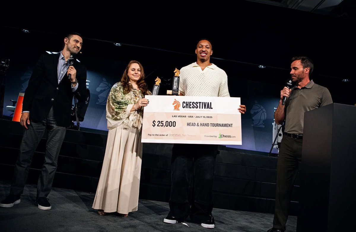 Still buzzing from first-ever #Chesstival - where hoops met chess in best way. Honored to rep basketball as co-host &amp; commentator w/<a href="/JamesDash/">James Dash</a>, <a href="/DavidHowellGM/">David Howell</a>, <a href="/fionchetta/">Fiona Steil-Antoni</a>, <a href="/DanielRensch/">Daniel Rensch</a>. Big thanks to <a href="/drose/">DZY</a>, <a href="/MagnusCarlsen/">Magnus Carlsen</a> &amp; all who made it unforgettable. For charity, too! 🏀♟️