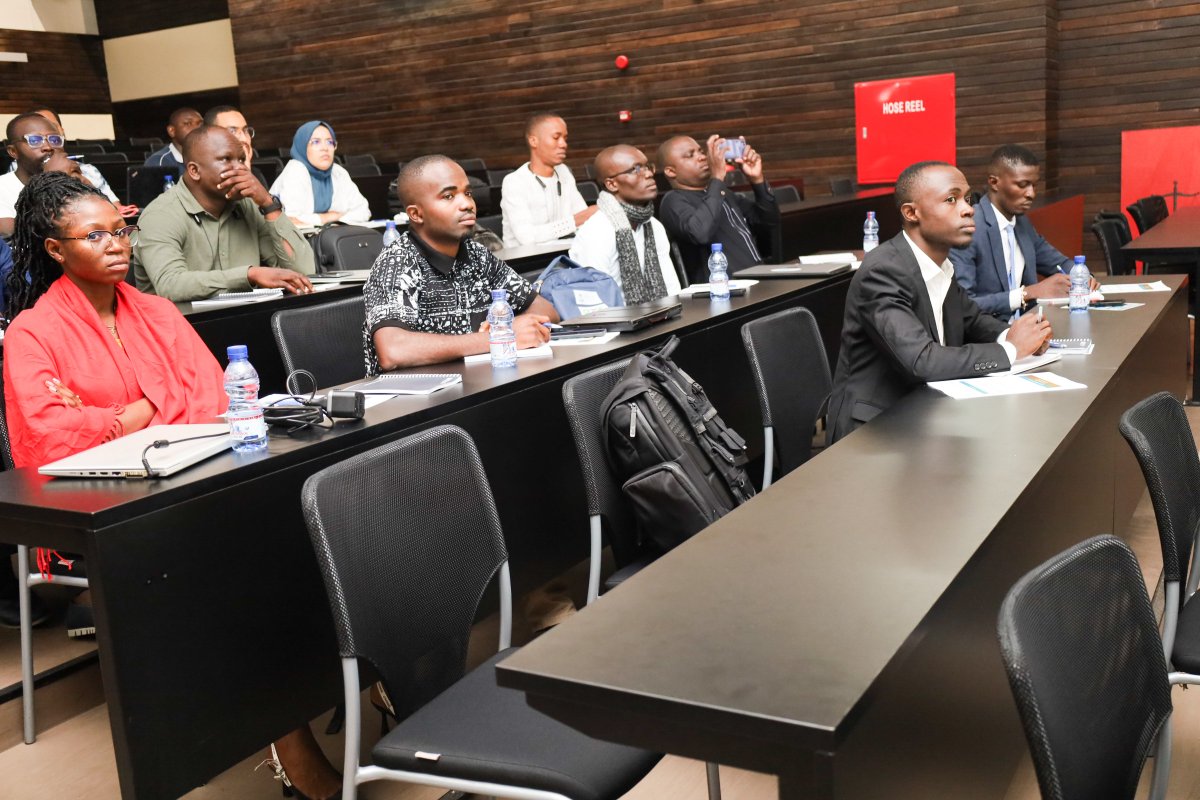 labgenpath's tweet photo. 📢 Just launched!
A regional bioinformatics training for public health professionals in Africa kicked off yesterday at @inrb_kinshasa in Kinshasa.

🧬 Organized by @AfricaCDC , @ASLM_News , and the @labgenpath at @inrb_kinshasa, this 2-week training (Aug 4–15) hosts 17 participants from 7 African countries.

#Genomics #Bioinformatics #AfricaCDC #ASLM #INRB #PublicHealth #CapacityBuilding #Africa