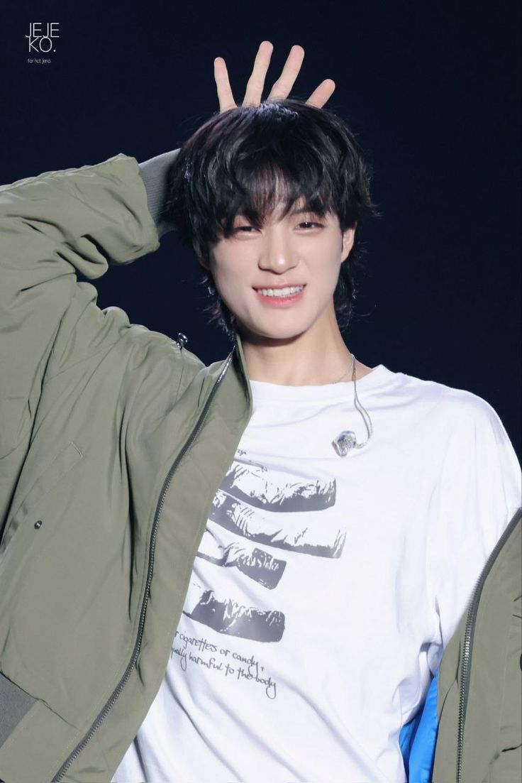 ‏ً (@allforljn) on Twitter photo 