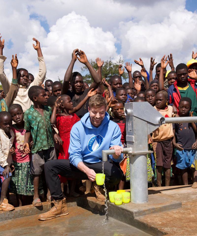 We’re joining forces with <a href="/MrBeast/">MrBeast</a> + #TeamWater to raise $40M and get clean water to 2 million people!

🥁Introducing the #NiceChugs Challenge💧💧

1️⃣ Donate 👉 tinyurl.com/NiceChugsChall…
2️⃣ Post a video of you chugging a bev
3️⃣ Tag <a href="/niceindustries/">NICE</a> + challenge 3 friends 🌊🌊🌊