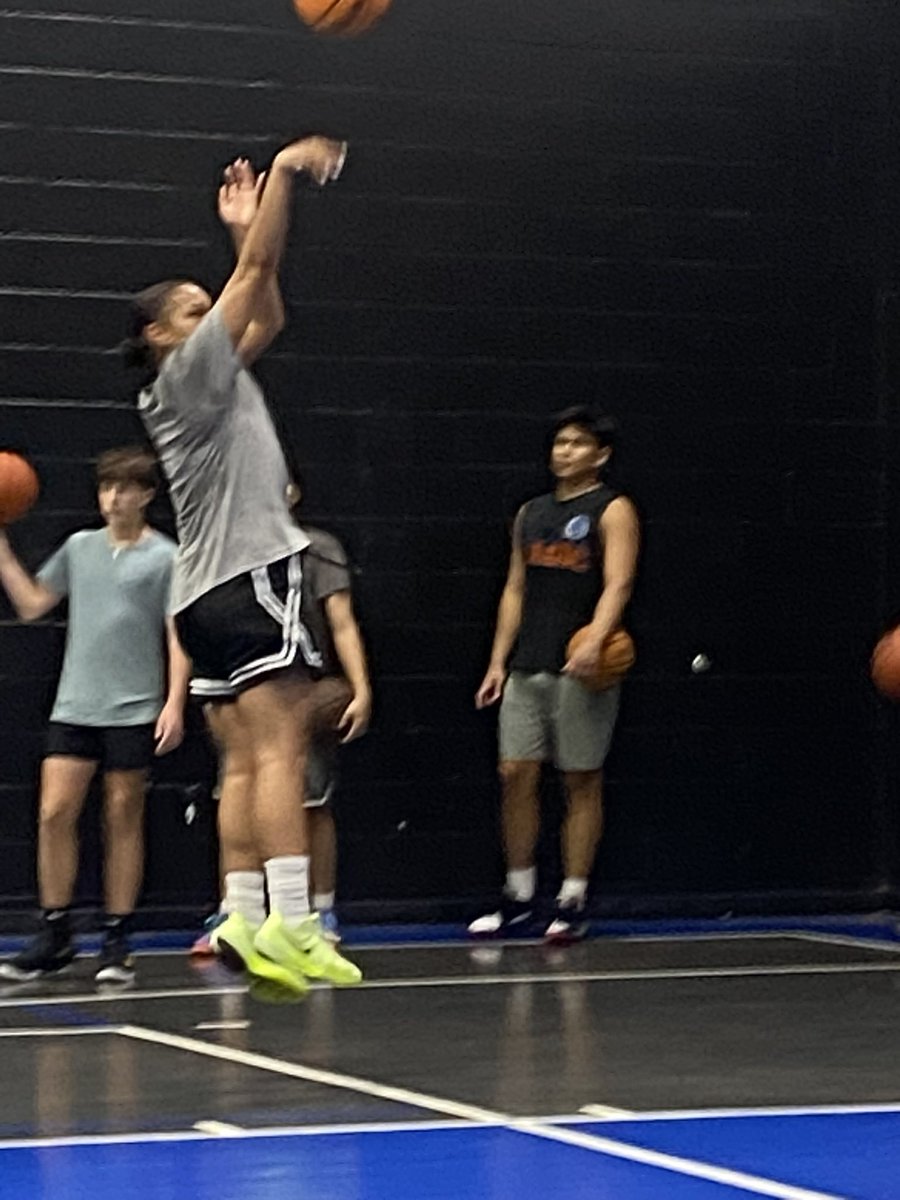 Work, Werk, Wirk, Wurk, Wyrk…keep grinding kid. #TMC 🏁….never let them outwork us ⛹🏾‍♀️💪🏾# YellaMamba