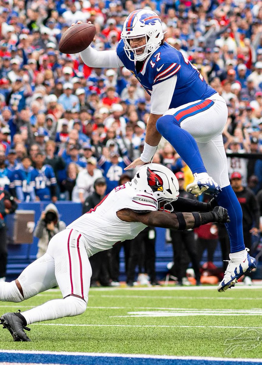 RGIII's tweet image. Dear Football Fans, this is a safe space.

Who are you taking at QB right now Joe Burrow or Josh Allen? Why?