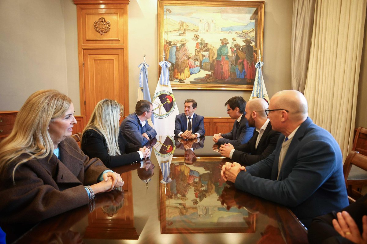 Carlos Sadir (@carlossadirjuy) on Twitter photo Recibí al secretario de Hacienda de la Nación, <a href="/CarlosGuberman/">Carlos Guberman</a> , con quien abordamos temas cruciales para el desarrollo de Jujuy.
Hablamos sobre la continuidad de las obras del programa GIRSAR que brindan apoyo a nuestro sector productivo, la continuidad de la pavimentación de Recibí al secretario de Hacienda de la Nación, <a href="/CarlosGuberman/">Carlos Guberman</a> , con quien abordamos temas cruciales para el desarrollo de Jujuy.
Hablamos sobre la continuidad de las obras del programa GIRSAR que brindan apoyo a nuestro sector productivo, la continuidad de la pavimentación de
