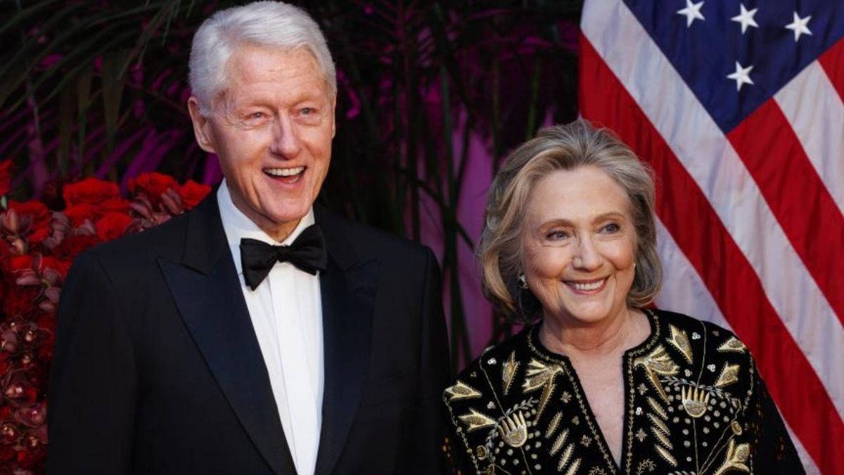 Ultima hora ‼️

Bill y Hilary Clinton son convocados a declarar en el caso Epstein

fusernews.com/bill-y-hilary-…