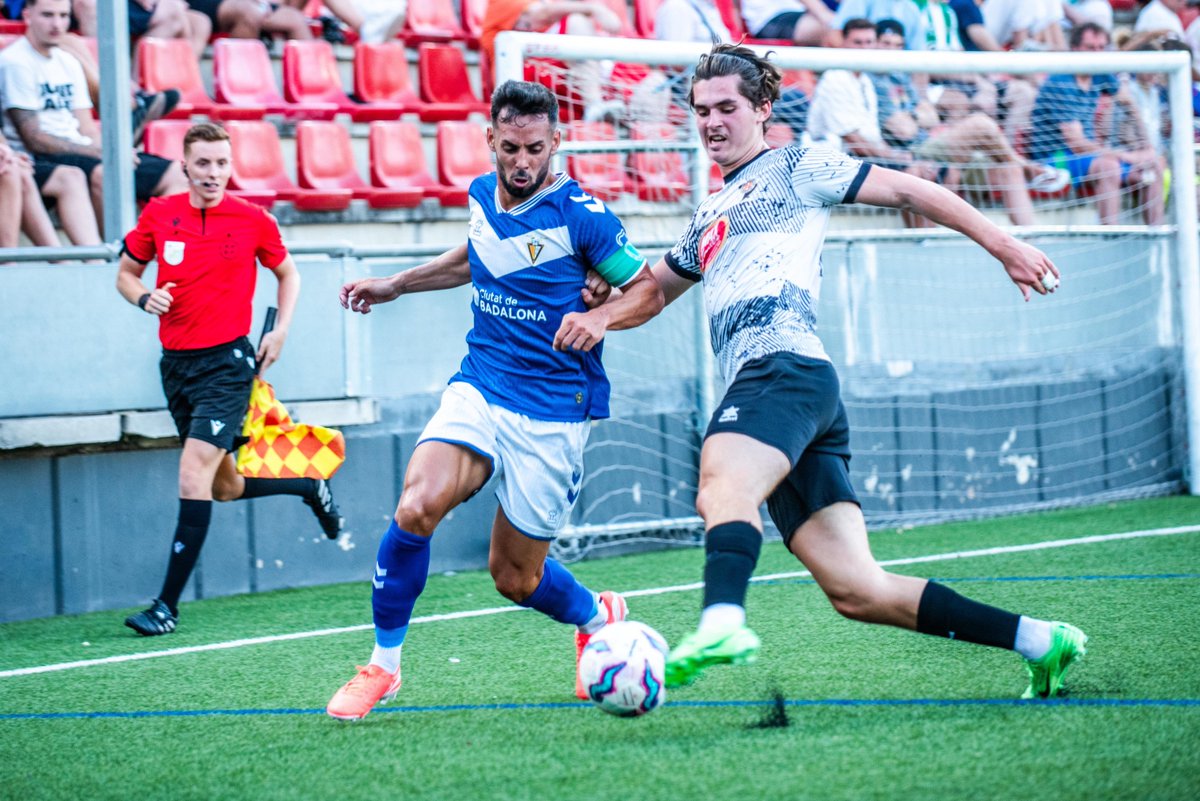 ⏱ FINAL!
⚔ Badalona 3-0 Horta
⚽ Dani Rocafull, Jaume Piñol i Germán Fassani
📝 El <a href="/cfbadalonasad/">CF Badalona SAD Oficial</a> accedeix a les semifinals de l'#Històrics25. La @UAHorta s'acomiada del Torneig.
#SomHistòrics #futbolcat