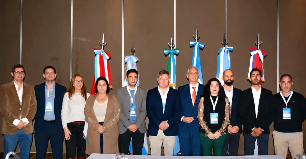 Chaco fue sede del Primer Foro de la Región Litoral y del Tercer Foro Provincial de Garantías.
Impulsamos el desarrollo de las pymes con herramientas financieras innovadoras, integración productiva y más federalismo económico. 🌱🇦🇷