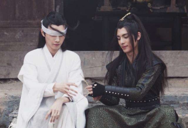 This is the first chapter of a new #XueXiao fic I'm currently working on called "When We We Young". I post the rest once the whole fic is complete. You can read this chapter now on AO3.
#XueYang #XiaoXingChen #TheUntamed #MDZS #MXTX #MoDaoZuShi #CQL 

archiveofourown.org/works/68743506…