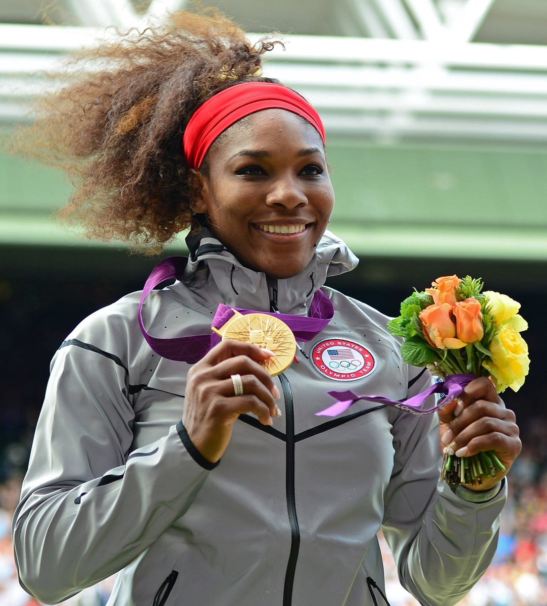 Serena Williams is the only tennis player in history, male or female, to achieve the Career Golden Slam in both singles and doubles. 🐐
