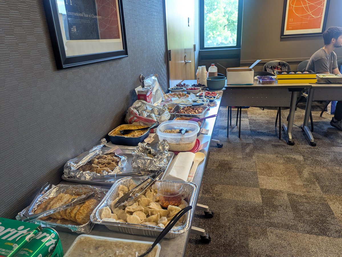 LabLaskin's tweet image. A fun potluck and a farewell party for Mike Espenship, Murphy Zheng, and Iliyas Iznat. We wish them the best of luck in their new adventures!