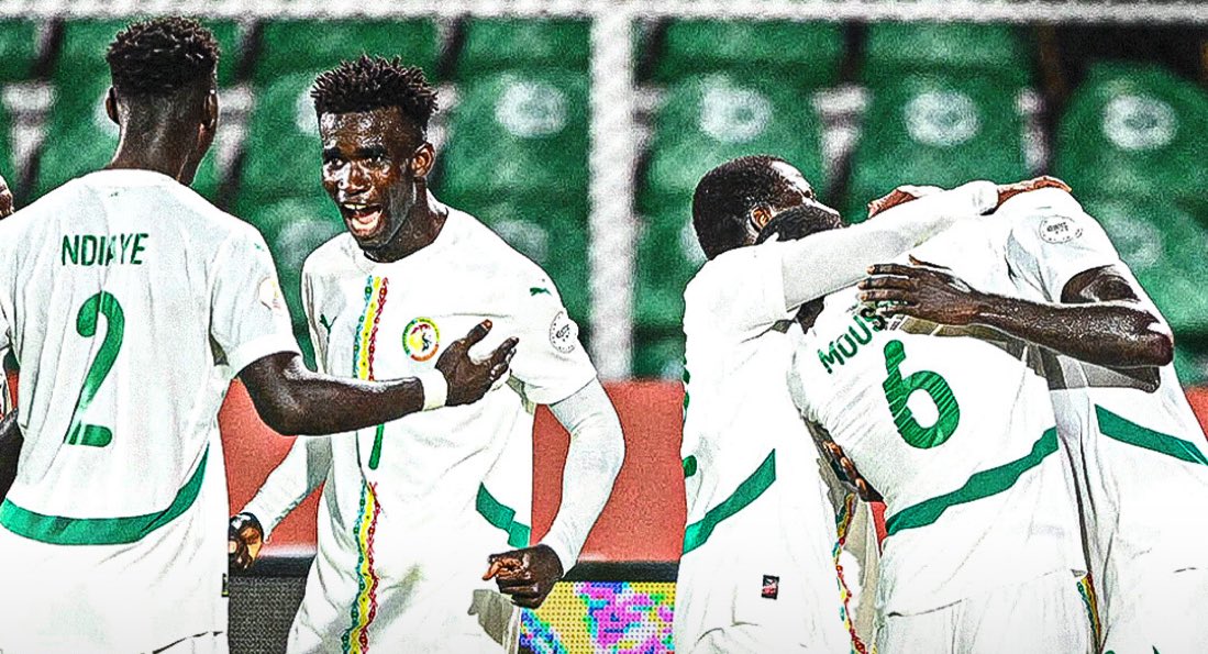 🚨Cup-holders Senegal scored with their only shot on goal after a subtle onslaught that teased goalkeeper Lawal Mustapha out of his goalpost, and enabled the Senegalese strikers the opportunity to score the only goal of their CHAN clash 

Next up is Sudan, next week Tuesday.