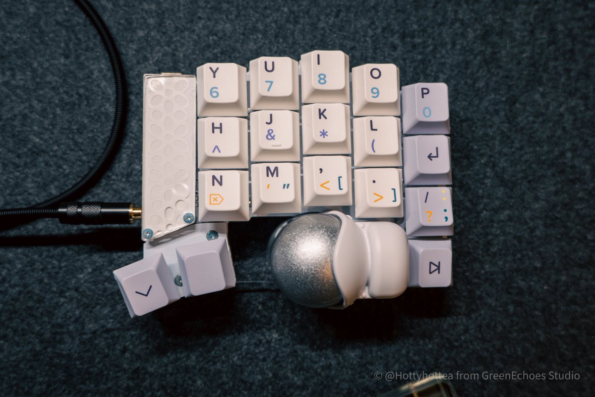 yamさん専用【オーダーメイド】キーボードジョイスティック ヨーキース🎱 (@Yowkees) / X