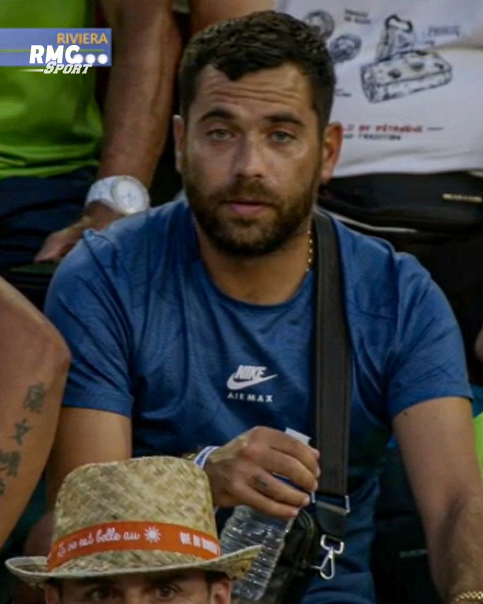 👀 Pendant ce temps à Palavas-les-Flots... Teji Savanier profite des Masters de pétanque !