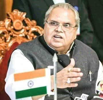 आजीवन किसानों की आवाज को बुलंद करने वाले, जम्मू-कश्मीर, गोवा , मेघालय के पूर्व राज्यपाल 'सत्यपाल मलिक' जी के निधन का दुखद समाचार प्राप्त हुआ है। ईश्वर इनकी आत्मा को अपने श्री चरणों में जगह दे 😔. ॐ शांति 🙏
#SatyaPalMalik #SatyapalMalikDeath
#BhartiyaKisanUnion #Satyapal_Malik