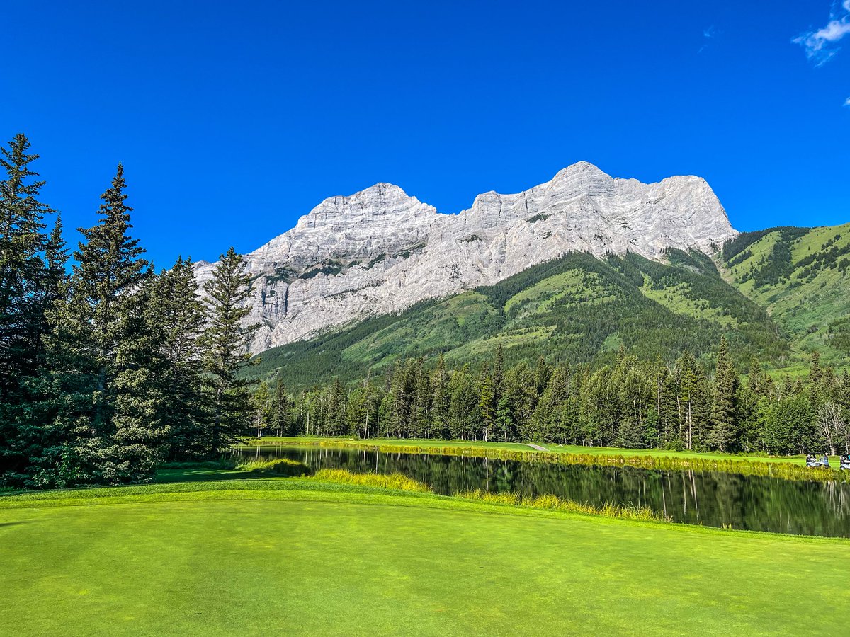 Put this on repeat. <a href="/KananaskisGolf/">Kananaskis Golf</a> is unbeatably gorgeous. We are so lucky to have this place in our back yard. What a treat, every time. #playthek #mtlorette @thegolfcanada @alberta_golf