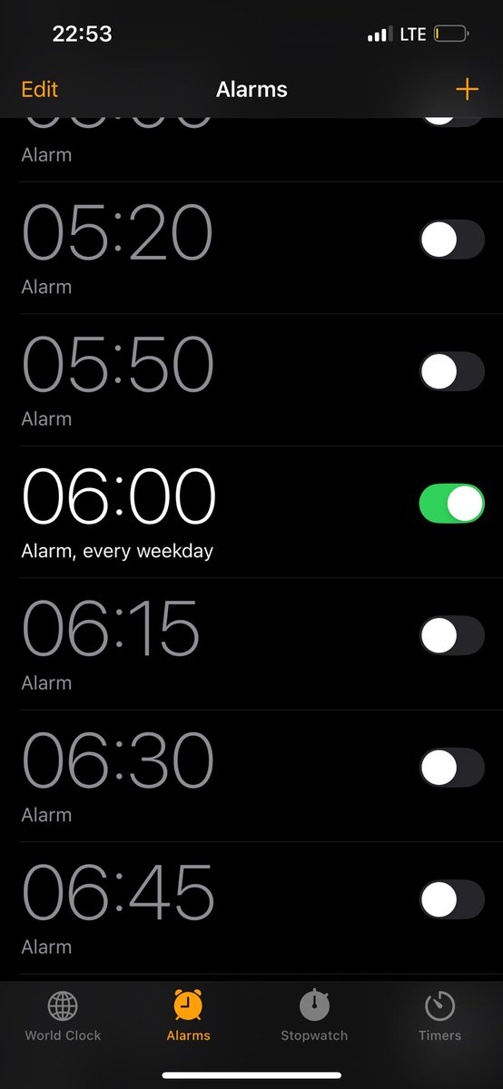 Every day I spend my time
Drinking wine, feeling fine 
Waiting here to find the sign 
That I can understand
Yes, I am
İstanbul beyaz yakasi #alikocistifa