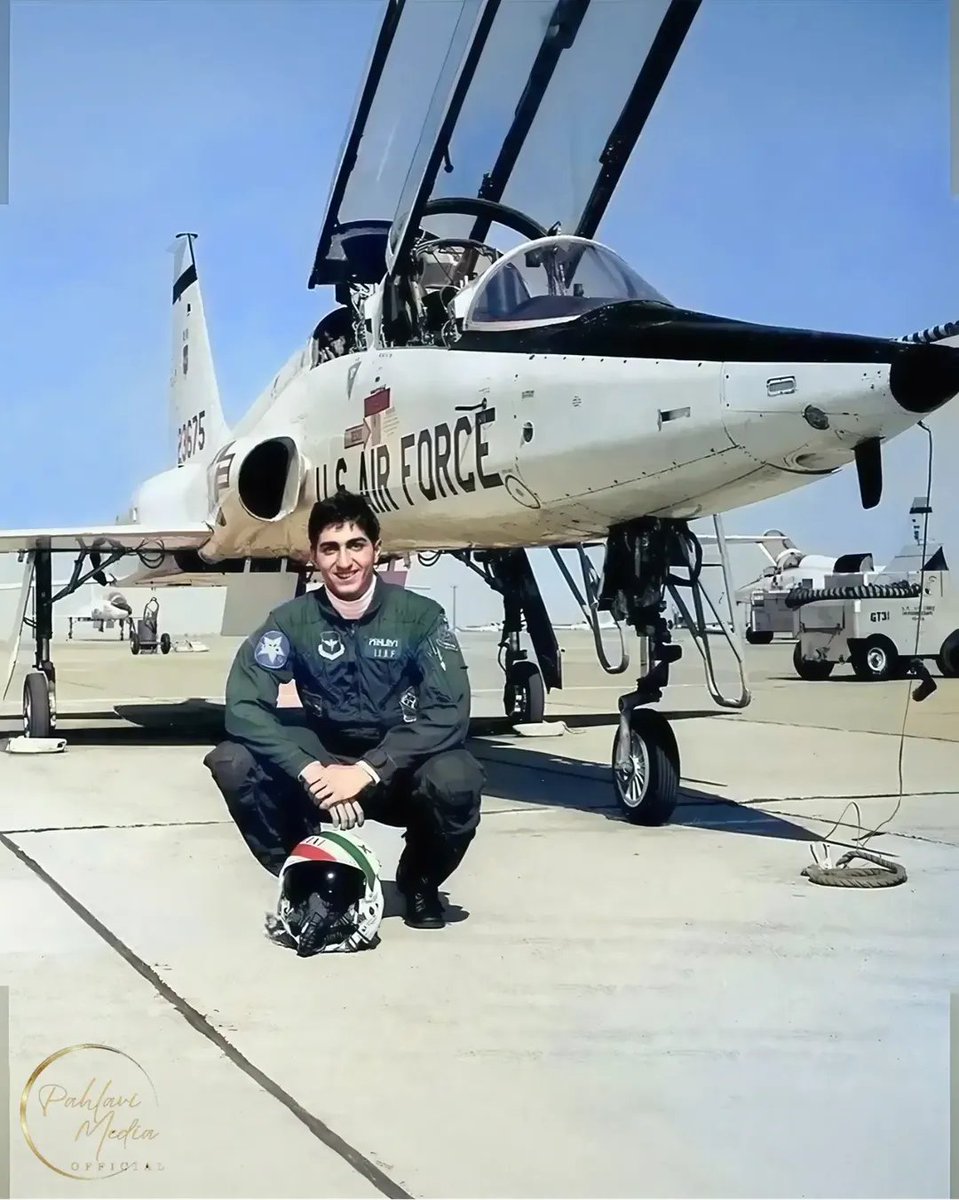 «نظامیان موظفند اوامر پادشاه و فرمانده کل قوا را بی‌درنگ و با نهایت انضباط اطاعت کنند.»
#همکاری_ملی #KingRezaPahlavi