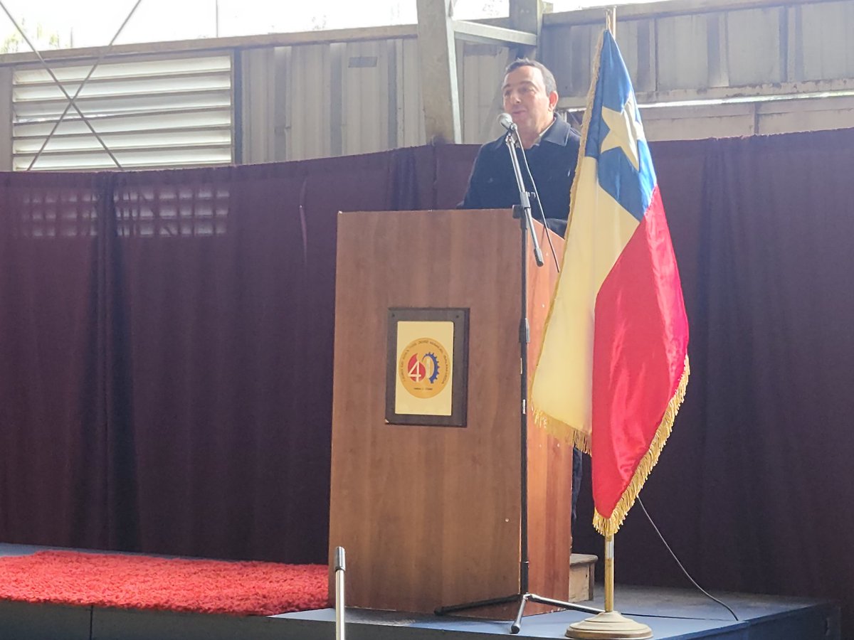 Hoy celebramos junto a la comunidad educativa del Liceo de Adultos José Manuel Balmaceda por los 41 años que cumplieron este 5 de agosto.
En la ceremonia se premió a estudiantes destacados y a quienes participaron en el concurso Biobío en 100 palabras y Feria Ciencia Sin Ficción.