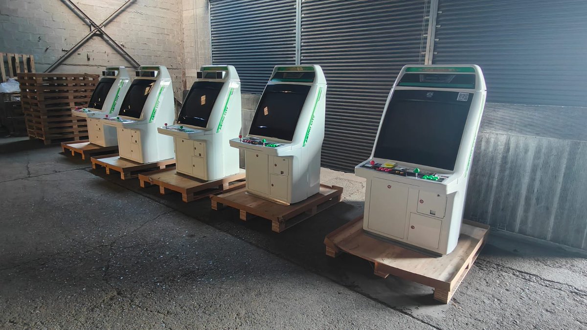 TenzenArcade's tweet photo. Pendant tout le mois d’août, #Tenzen prépare vos Candy Cabs avec soin… Mais surtout, demain 8h, le container en provenance du Japon arrive enfin au local (on a fait de la place).

Un vrai trésor qui débarque chez nous !

#TenzenArcade #Arcade #ArcadeJaponaise #CandyCab #Japon https://t.co/fw6x62U9h2