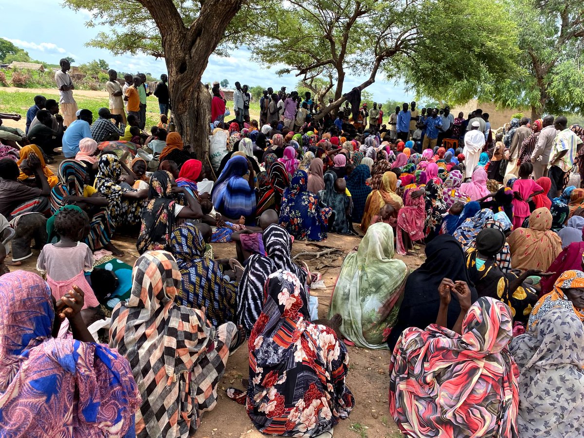 hrrds_s's tweet image. 🚨 URGENT: Today @hrrds_s visited a displacement camp, harboring families fleeing Kadugli, who are starving, sick, and sleeping in the open! No food, no shelter, no medicine.
This is a current situation. They need your help, Support if you can! reframe.network/donate-now.php…